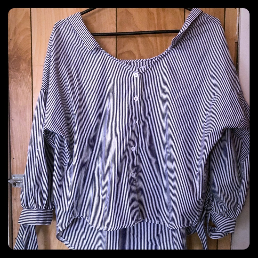 Gray//white stripe blouse